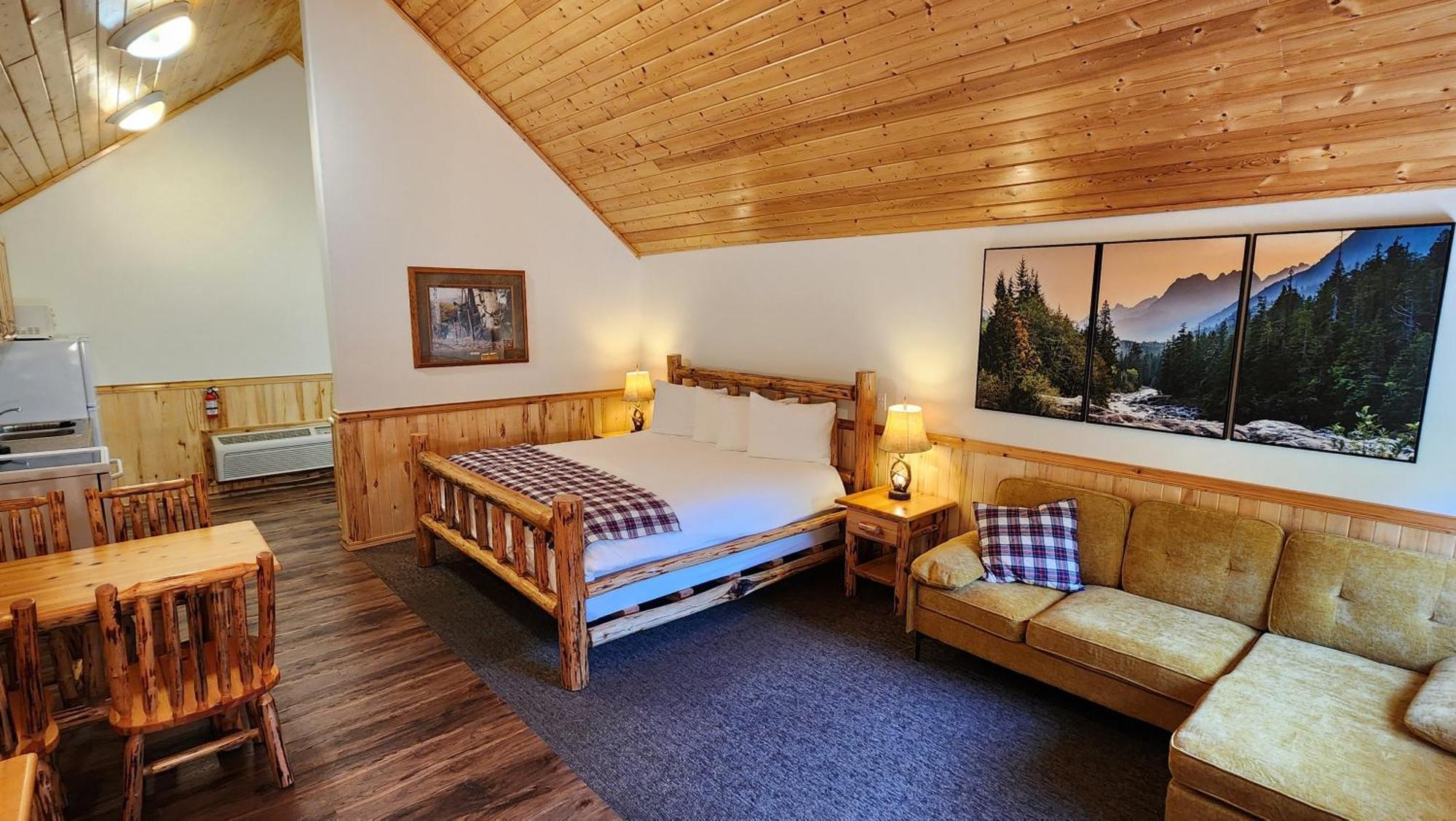 Beargrass Lodging & Rv Resort Hungry Horse Экстерьер фото