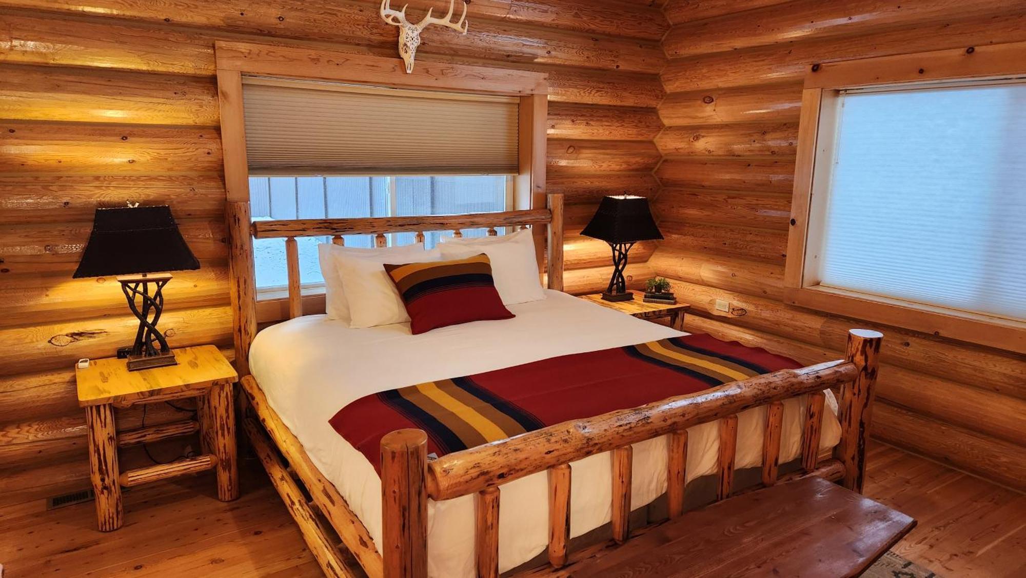 Beargrass Lodging & Rv Resort Hungry Horse Экстерьер фото