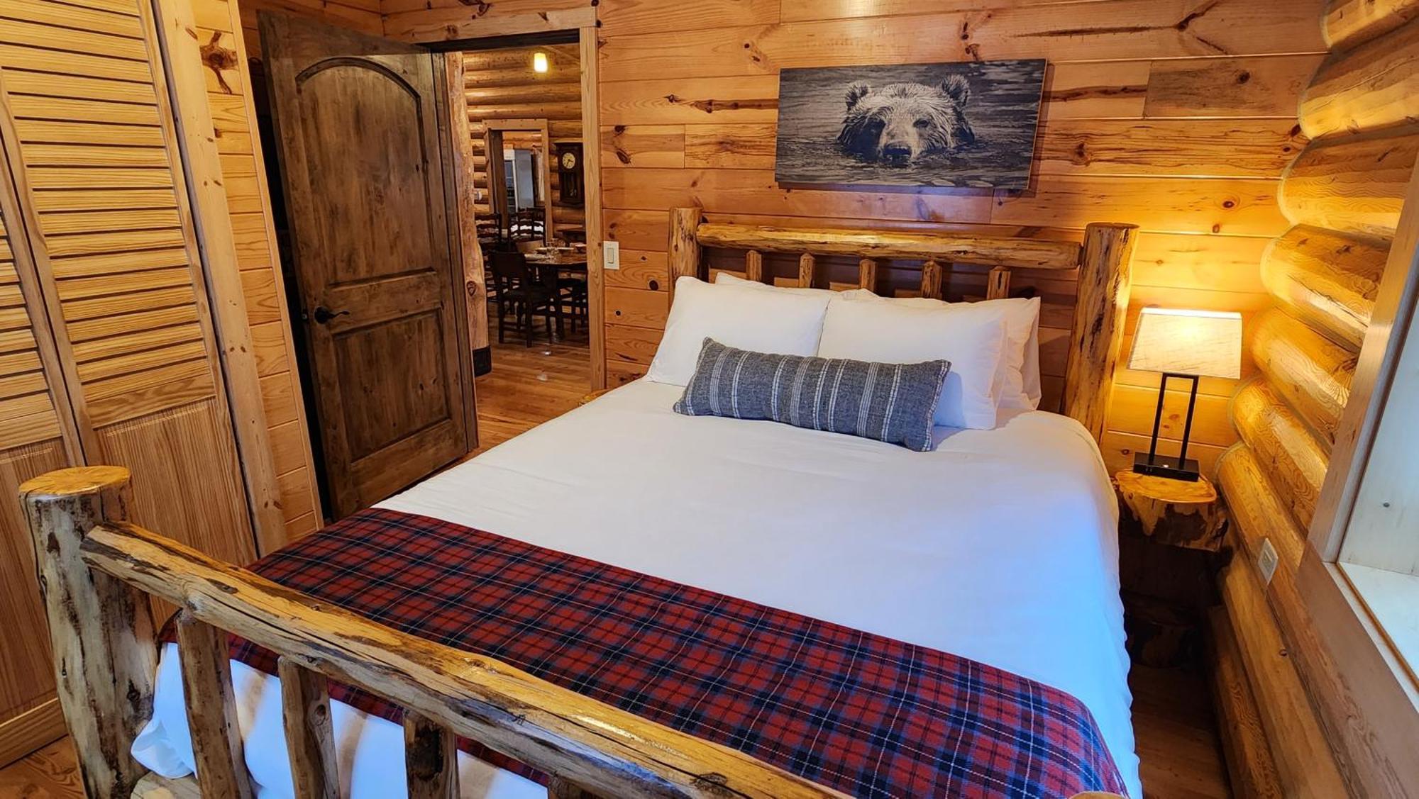 Beargrass Lodging & Rv Resort Hungry Horse Экстерьер фото