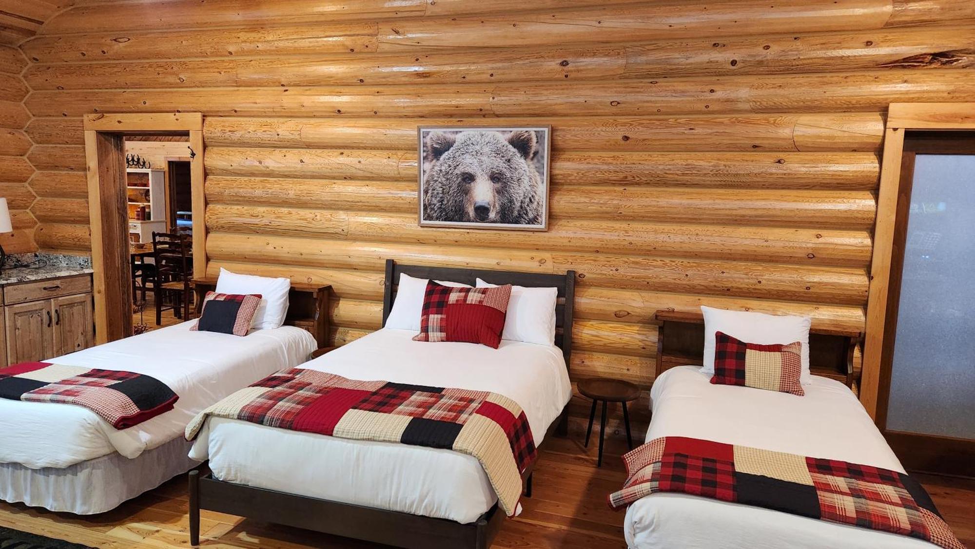 Beargrass Lodging & Rv Resort Hungry Horse Экстерьер фото