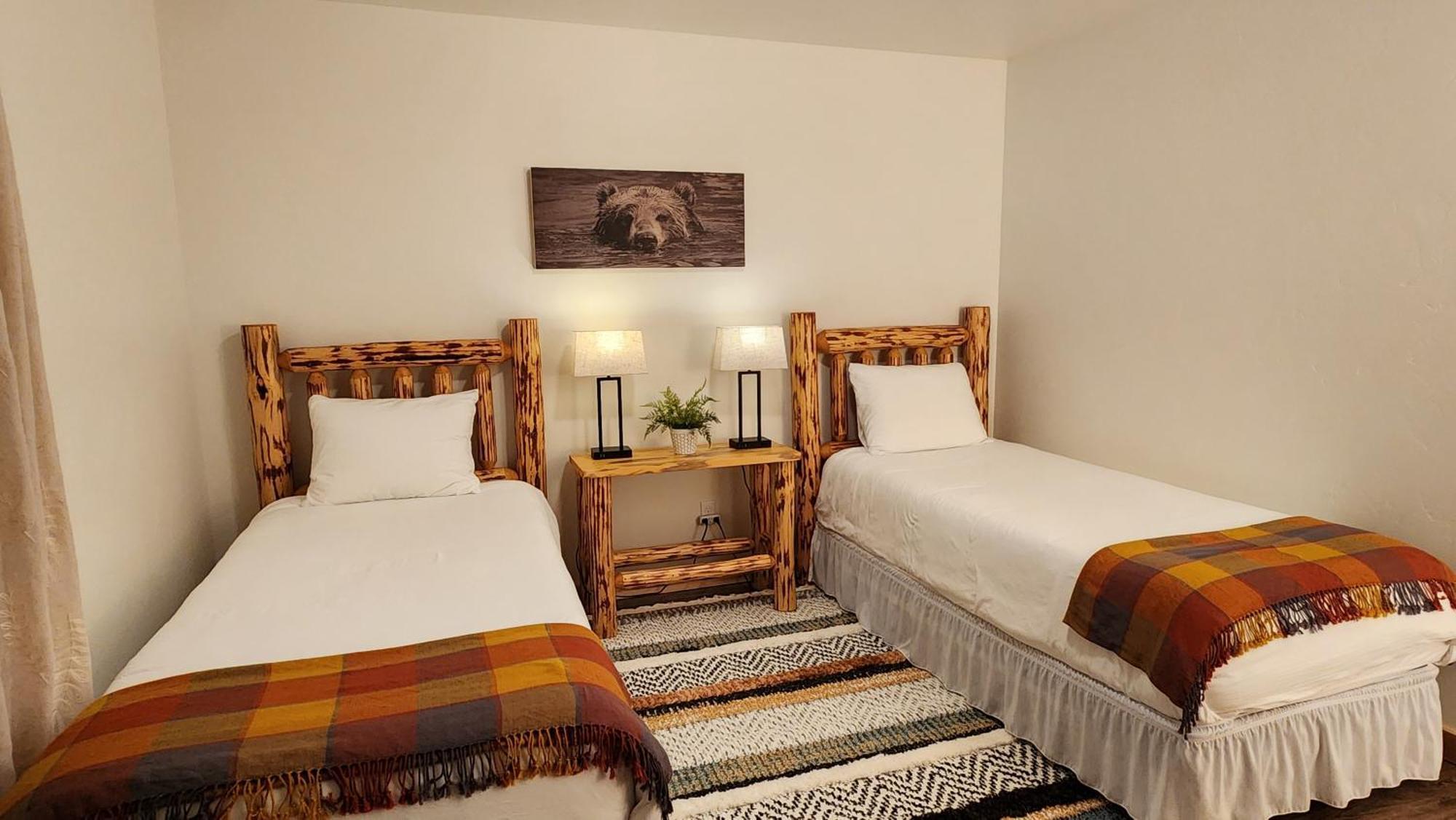 Beargrass Lodging & Rv Resort Hungry Horse Экстерьер фото